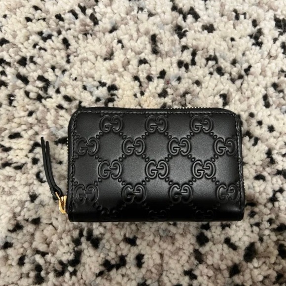Authentic Gucci Signature Card Case - Out of stock - Picture 4 of 5
